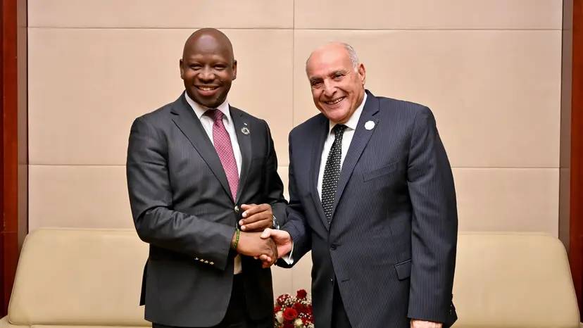 M. Attaf a eu des entretiens bilatéraux avec le ministre des Affaires étrangères et des Relations internationales du Royaume du Lesotho