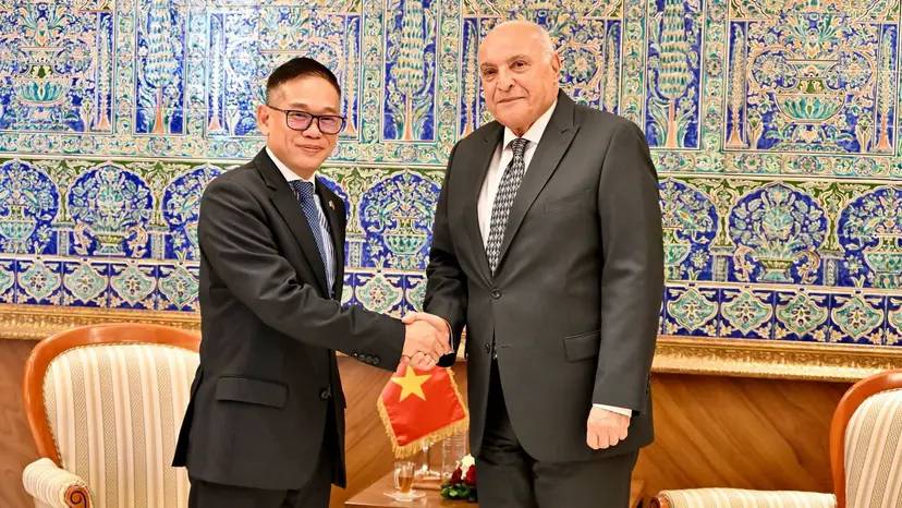 السيد عطاف يستقبل سفير جمهورية فيتنام الاشتراكية